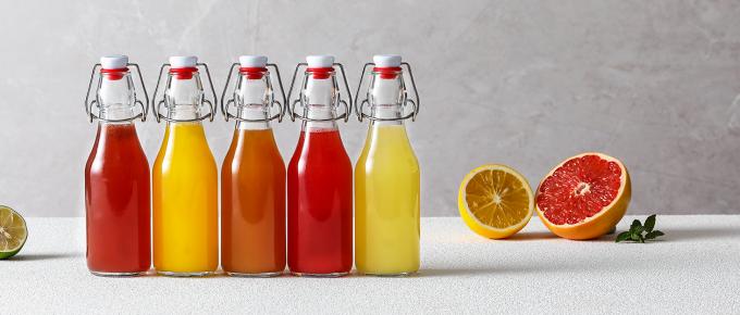 Glas sapflessen met 2 rietjes en 2 deksels w Hole- 16 OZ Reisdrinkpotten, waterbekers met zwarte luchtdichte deksels 0