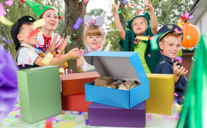 Gele verzenddozen, kartonnen geschenkdozen met deksels voor het inpakken van geschenken aan vrouwen mannen, gegolfde postbus 3