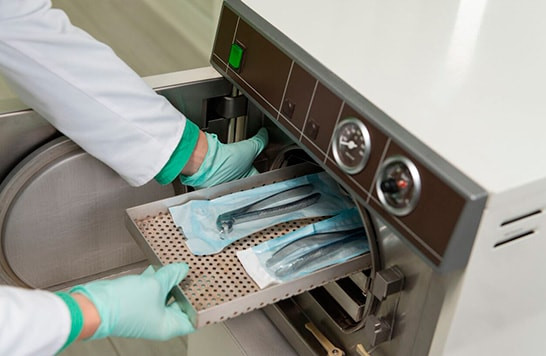 Tandheelkundige medische zelfverzegelende zak Aanpassing Zelfverzegelende sterilisatie zak 3 zijkant verzegeling zak Medische verpakking 4