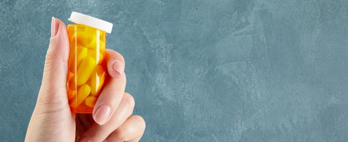 lege flessen met doppen voor medicijnen op recept, plasticappen van 8 gram (oranje) 1