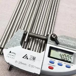 Goedkope titaniumstaaf titanium legering metalen staafstaaf voor de petrochemische medische industrie 3