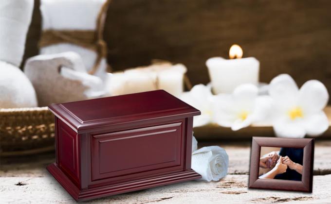 Man Vrouw, decoratieve urnen, urnen voor menselijke as, houten urnen, crematieurnen, crematieurnen voor volwassenen 0