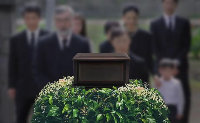 Handgemaakte extra grote houten begrafenis crematie urn doos en kist voor menselijke as volwassen begrafenis urnen voor mannen 0