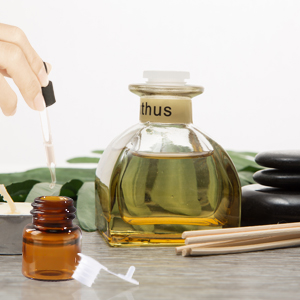 Glas etherische oli&euml;n Proefflessen met zwarte doppen voor etherische oli&euml;n, parfums en laboratoriumchemische stoffen 30 ml meetbeker 1